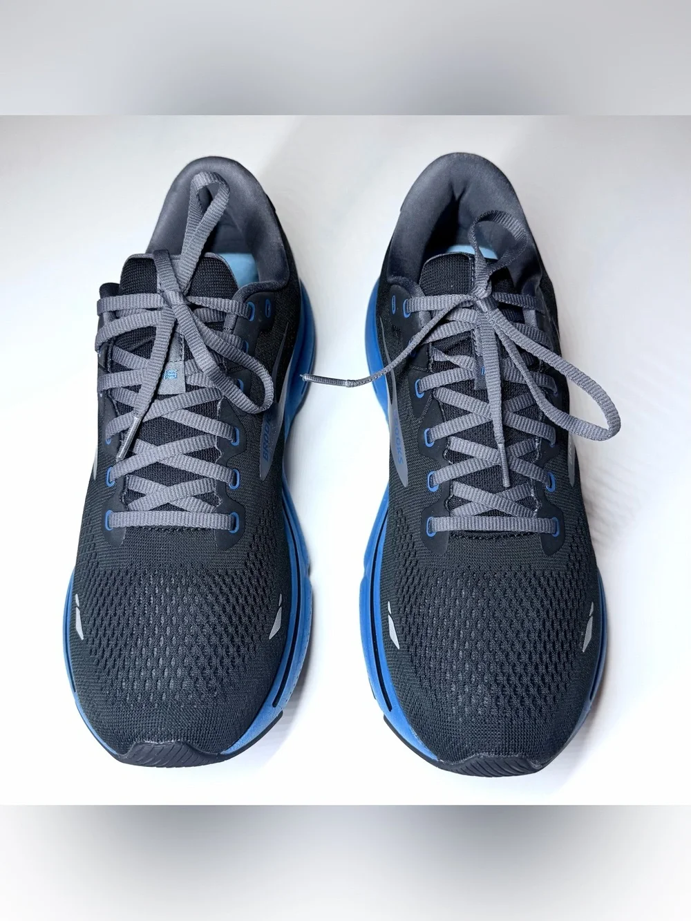 Brooks Ghost 15 Men’s Running Sneakers - Black/ Blue Size- 12.5